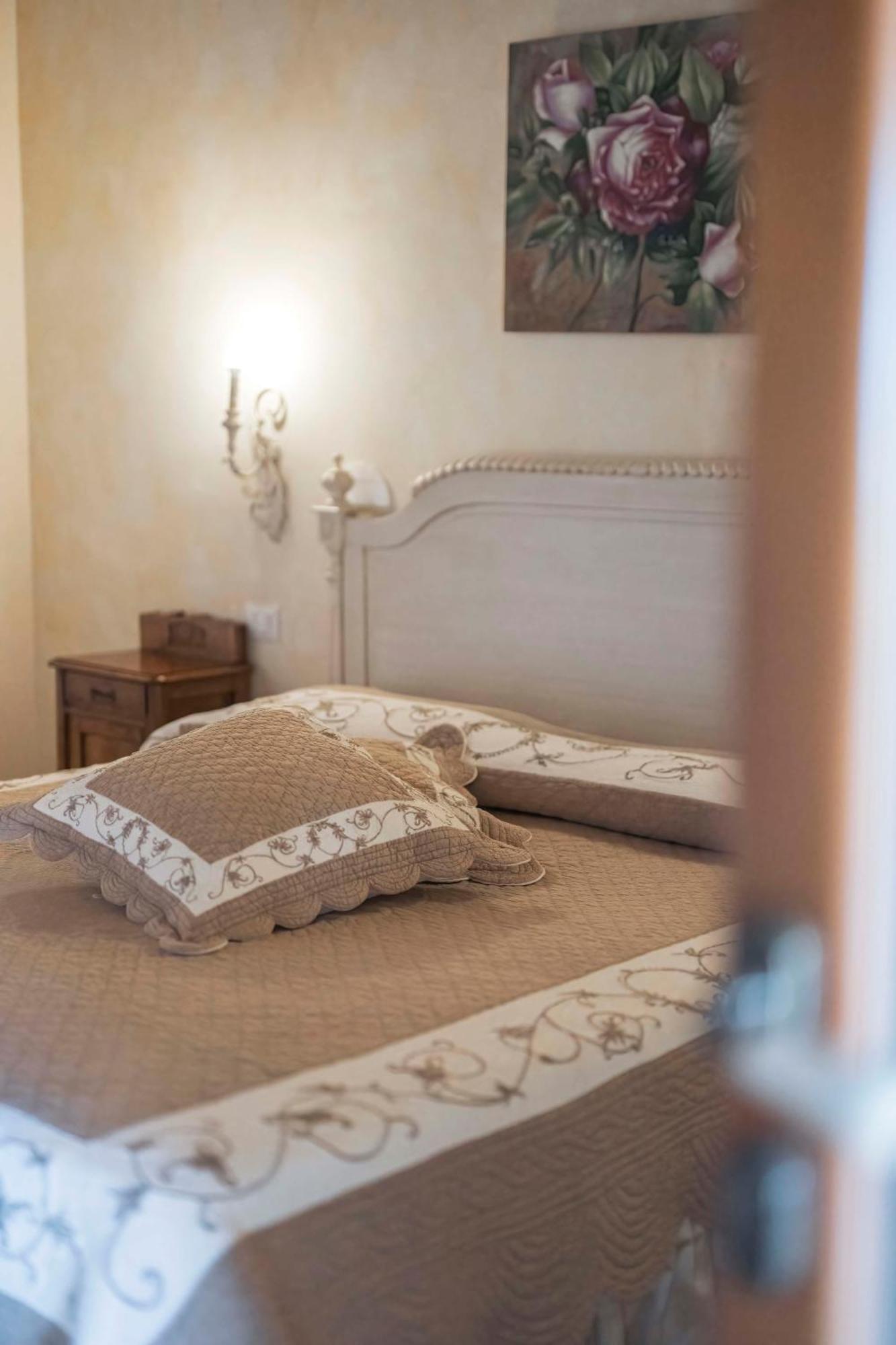 Fenil Conter Cottage & Suite Pozzolengo Quarto foto